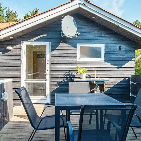 Modern Retreat Near Sandholm *